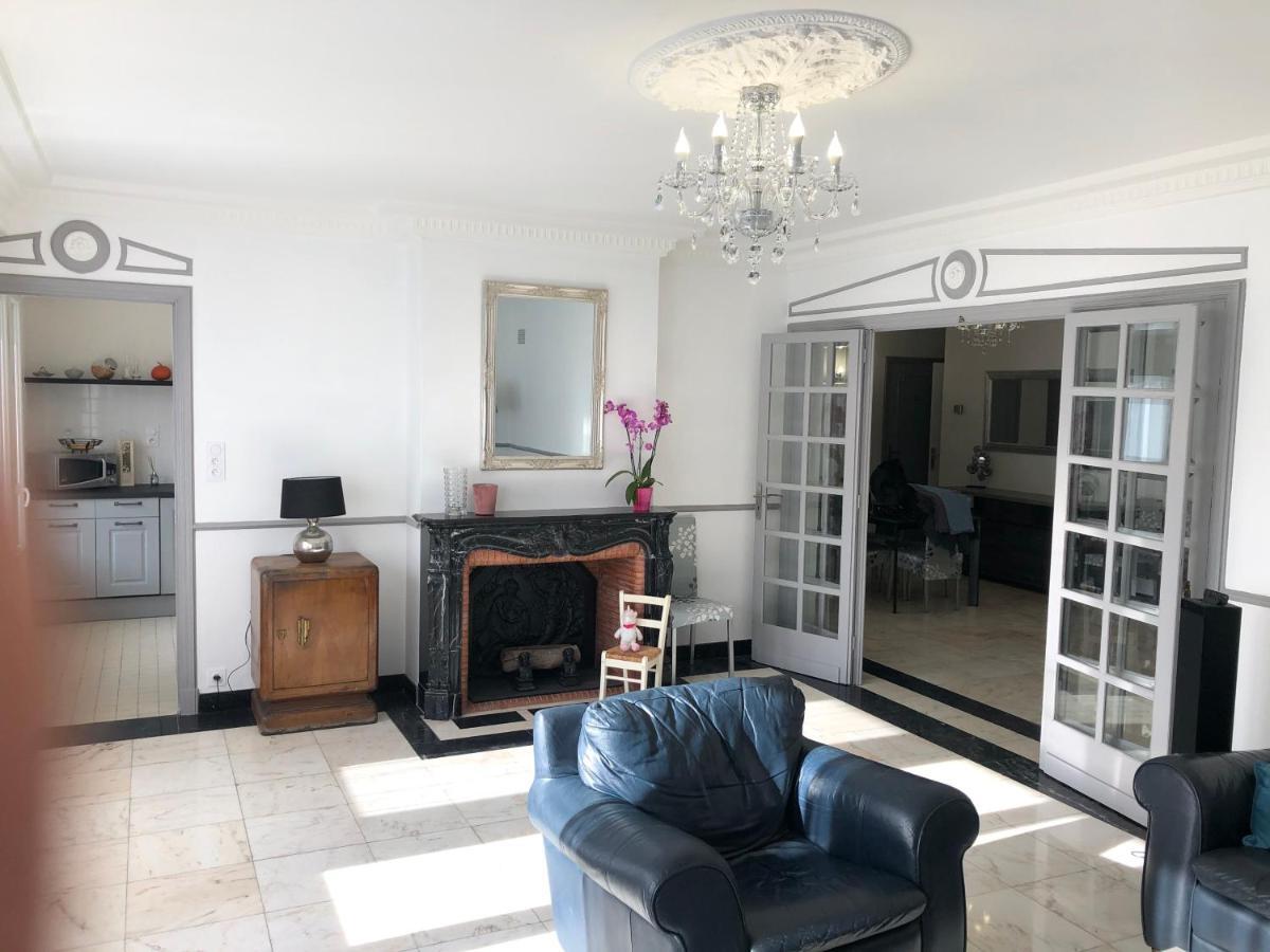 Grand Appartement De Standing "Reve Du Soir" De 170 M2 350 M De La Gare Lourdes Exterior foto