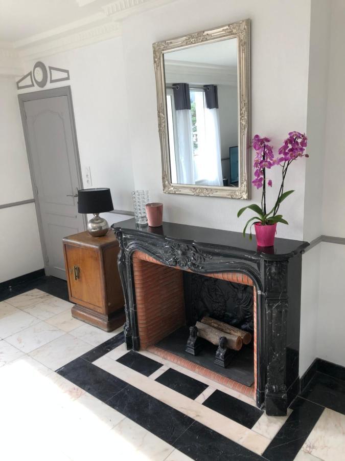 Grand Appartement De Standing "Reve Du Soir" De 170 M2 350 M De La Gare Lourdes Exterior foto
